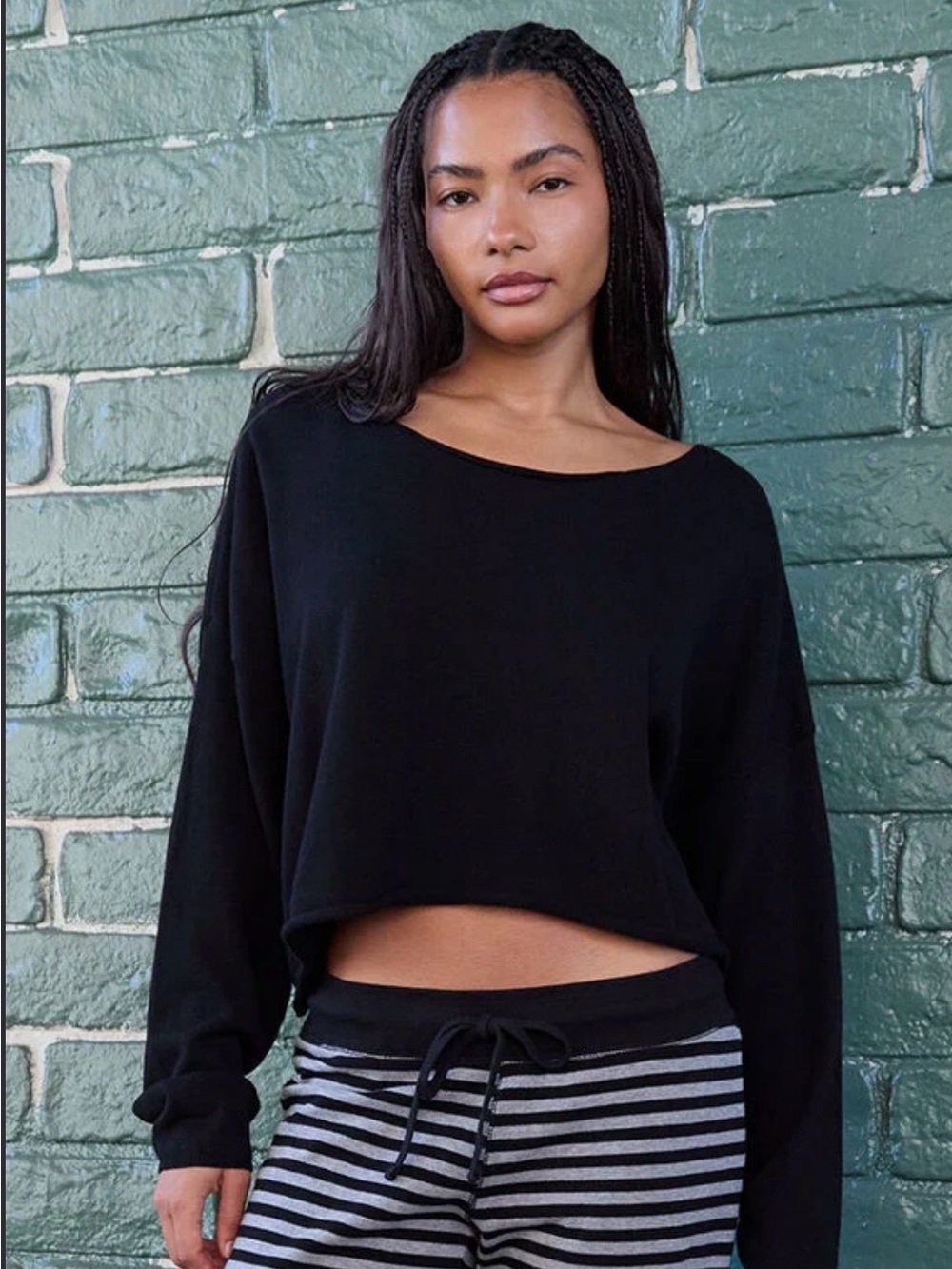 Brandy Melville CAMERON CROPPED SWEATER
